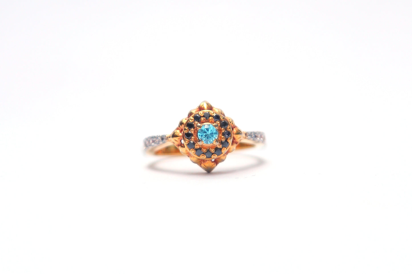 NATURAL BLUE TOPAZ VINTAGE RING