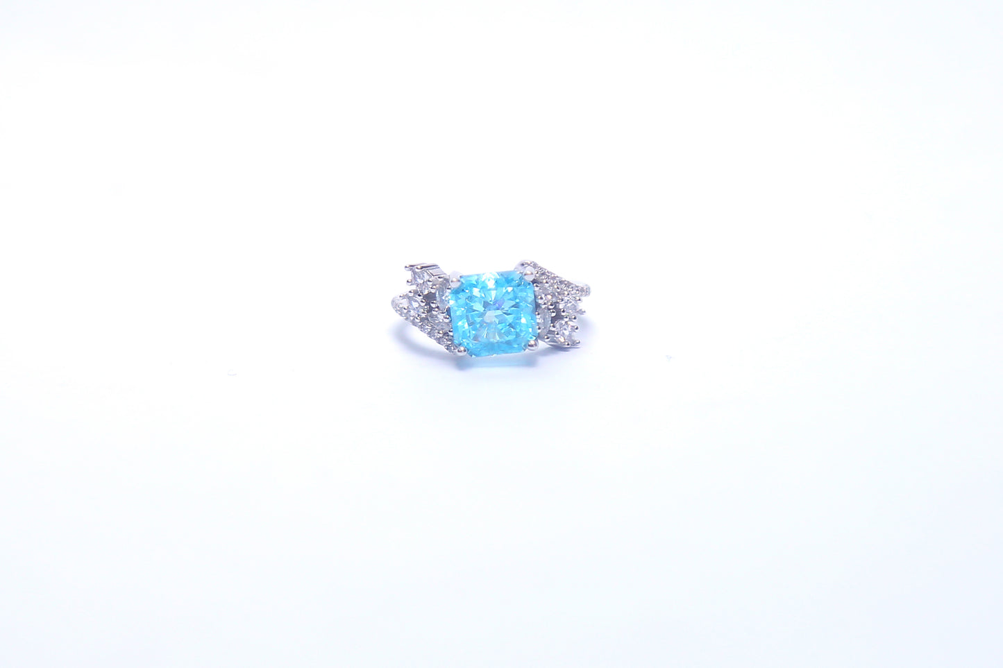 AQUA WITH ZIRCON