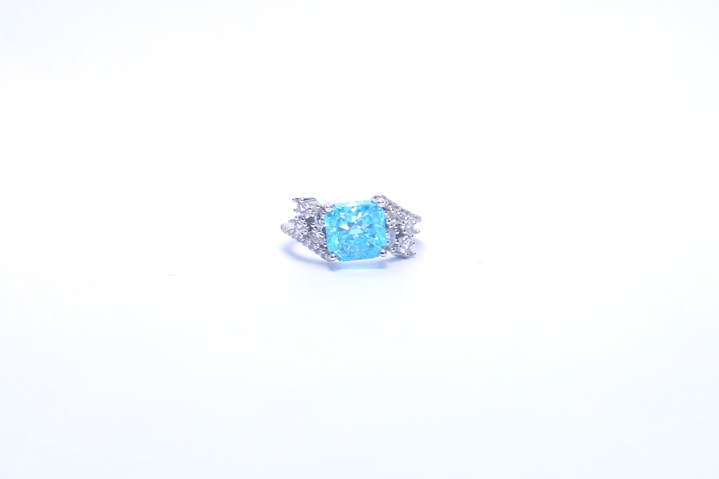 AQUA WITH ZIRCON