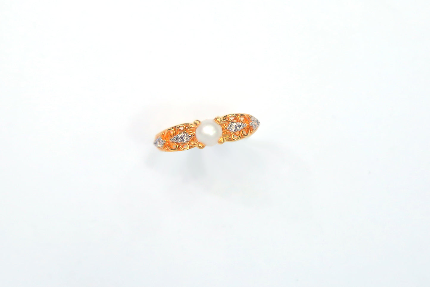 PEARL GOLD PLATED RING