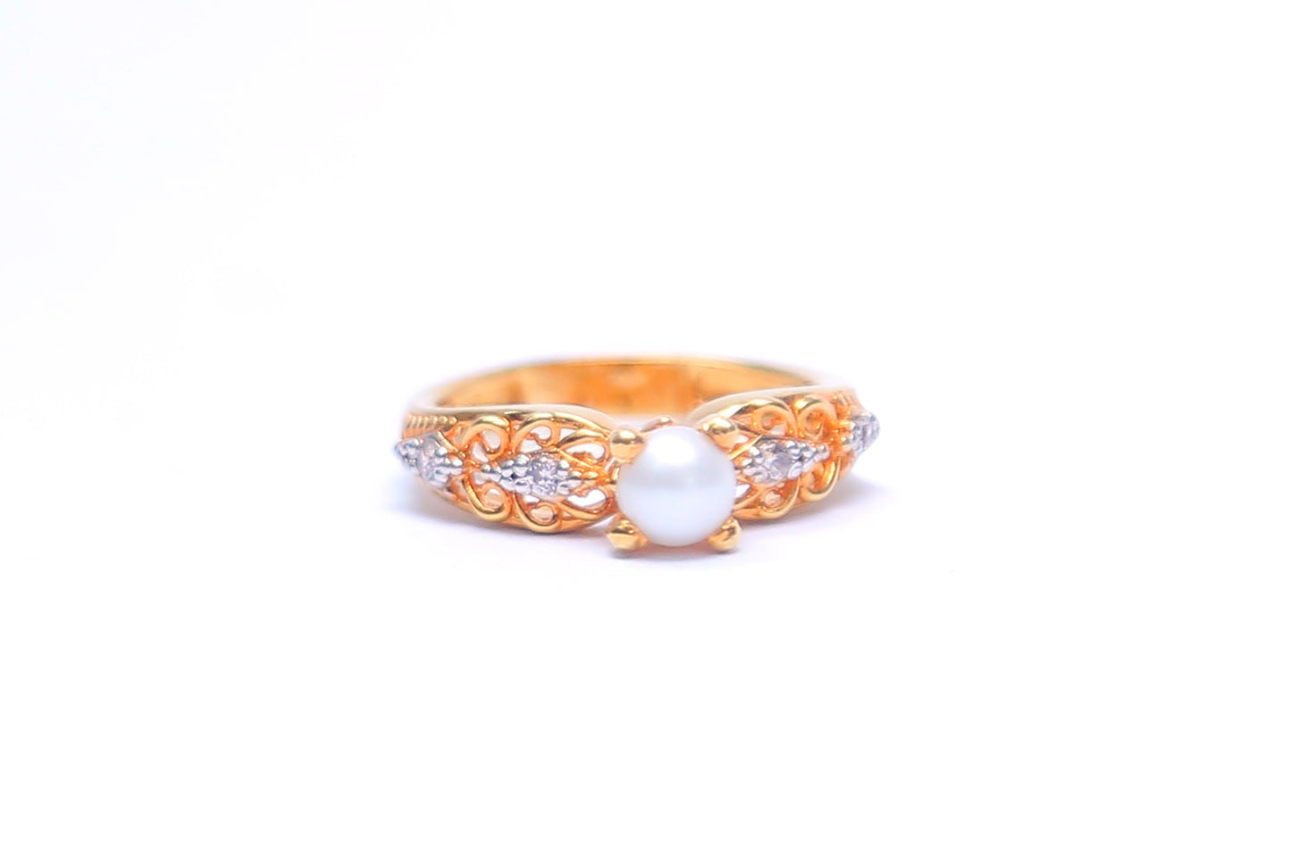 PEARL GOLD PLATED RING