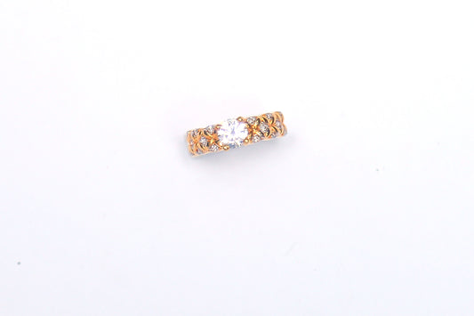 SOLITAIRE STYLE ZIRCON RING
