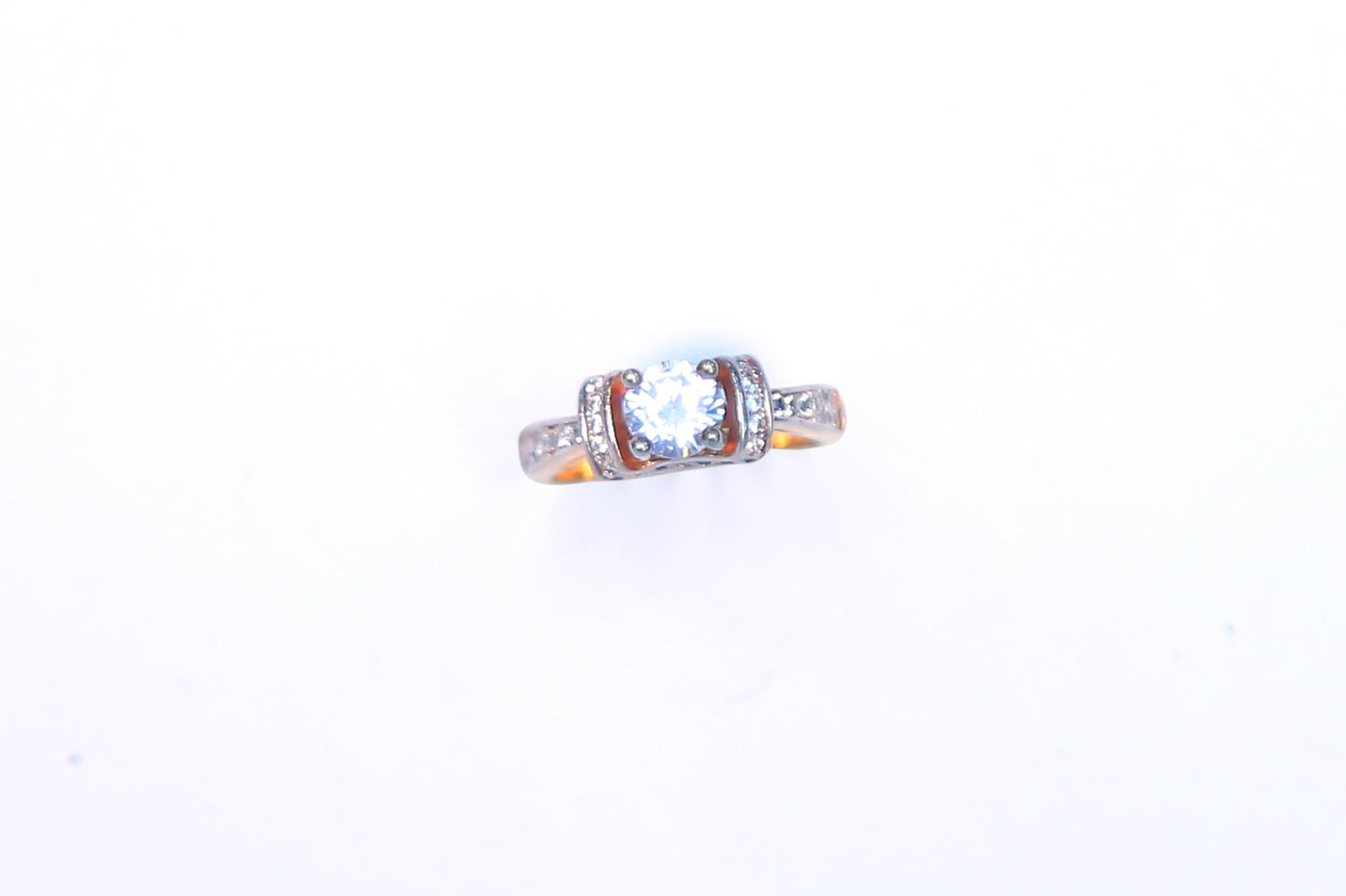 DIAMOND CUT ZIRCON RING