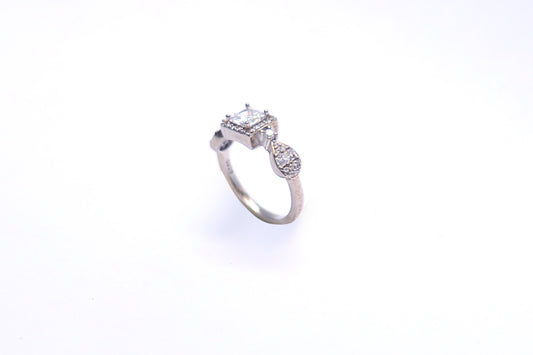 DIAMOND STYLE ZIRCON RING