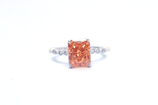 CHAMPAGNE WITH ZIRCON